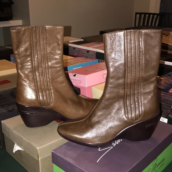 Cole Haan boots - Picture 2 of 4